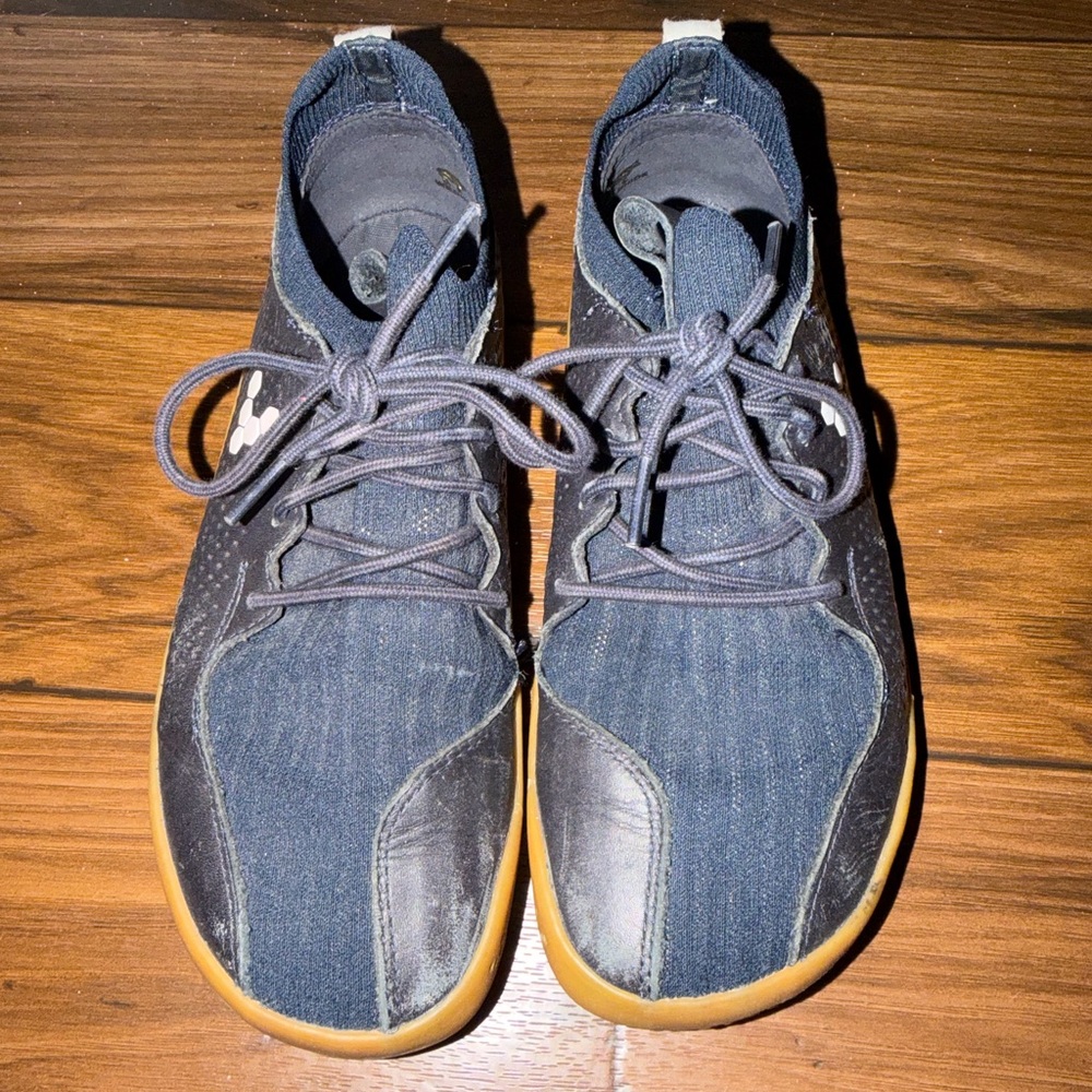 Vivo Barefoot zero drop shoe